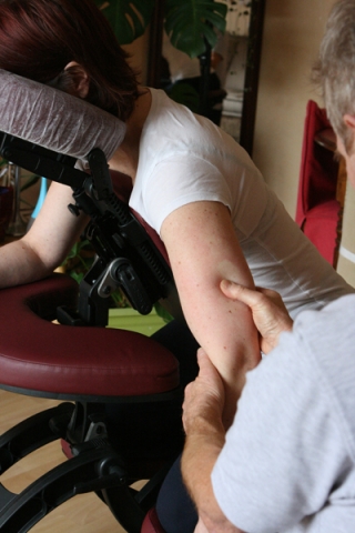 Amma "compression du tricep"